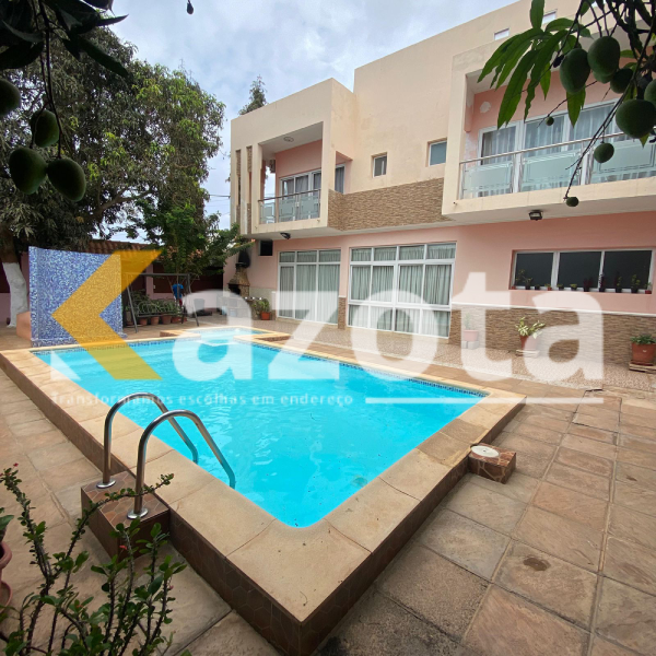 Vivenda V3 Dúplex Mobilada com Piscina – Benfica/Kifica