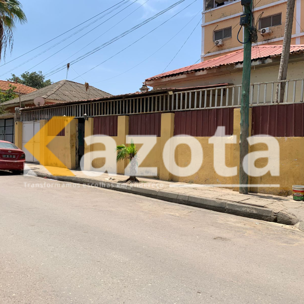 Vivenda V5 com Anexo T2 – Bairro Azul | Centro de Luanda