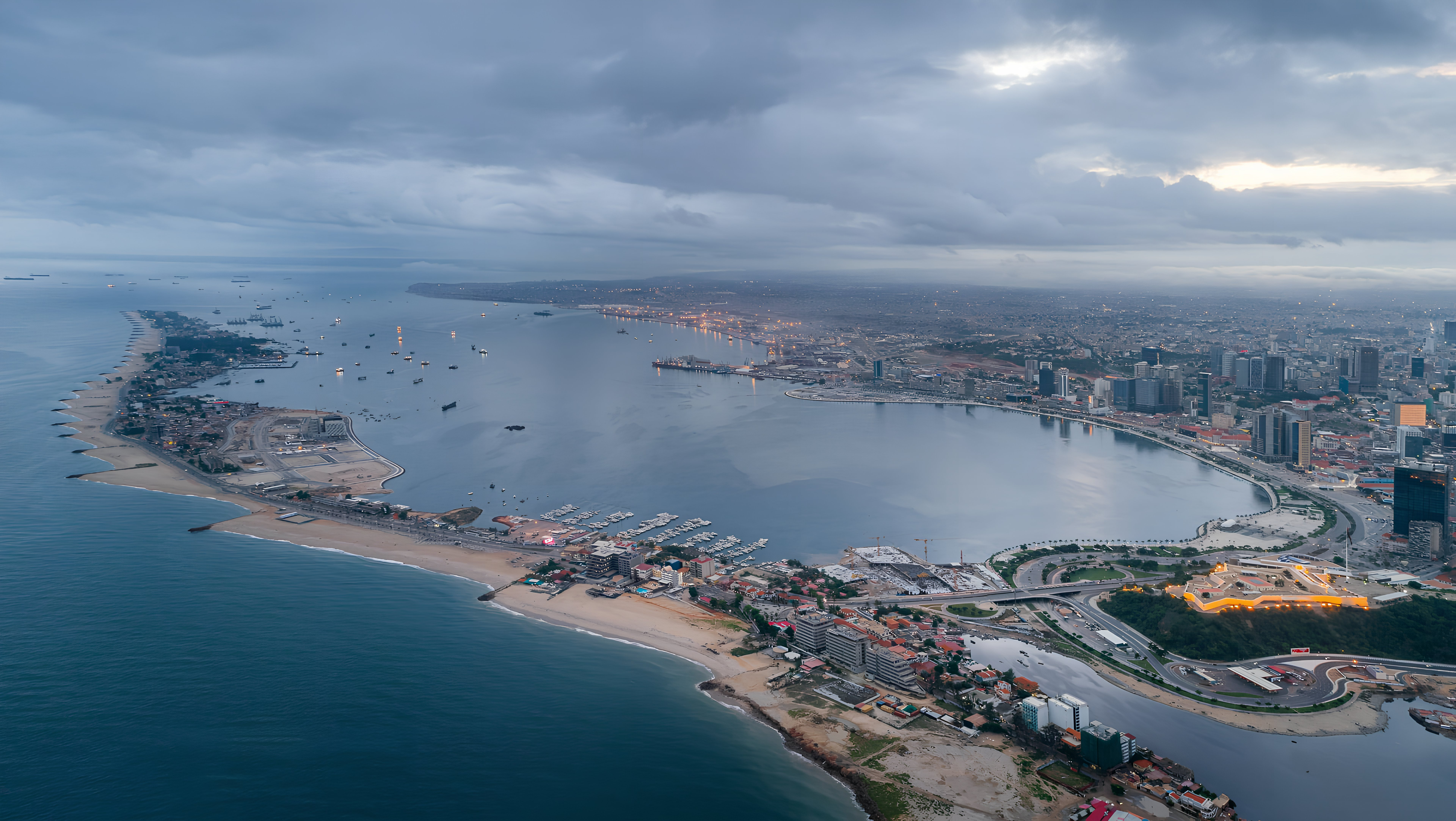 Mercado Imobiliário Luandense 2024: Entre a Retração e Oportunidades Inéditas